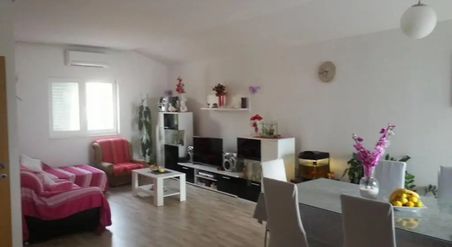 Apartment Oaza Mira, Rezerwuj Apartament Podstrana Split Region