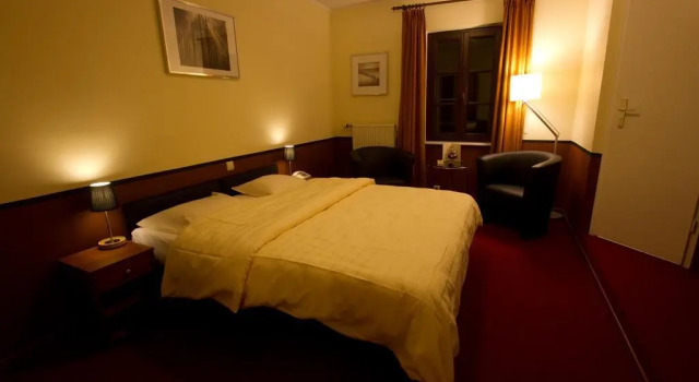 Auberge Rustique, Book Hostel / Vandrerhjem Beaufort Echternach