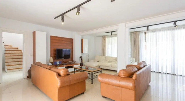 1327 La Quinta Heights, Забронировать Отель Отели Сан-Мигель-де-Абона с парковкой, рядом с Playa Amarilla, Парковка