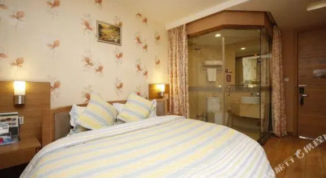 Jiatai Chain Business Hotel (Dandong Yalu River Duanqiao), Buchen Sie Hotel Zhenxing Dandong