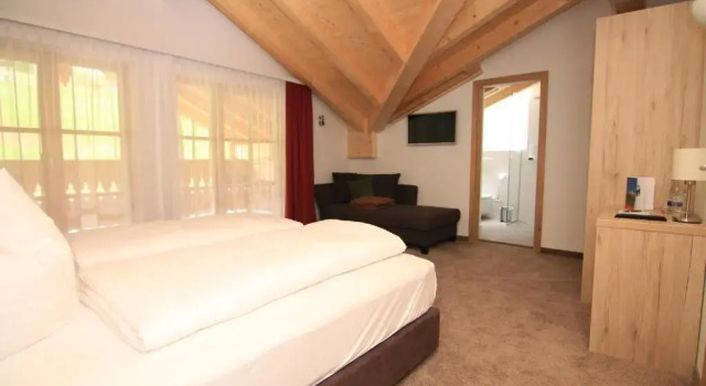 Двухместный номер Superior с балконом Alpinhotel Berchtesgaden