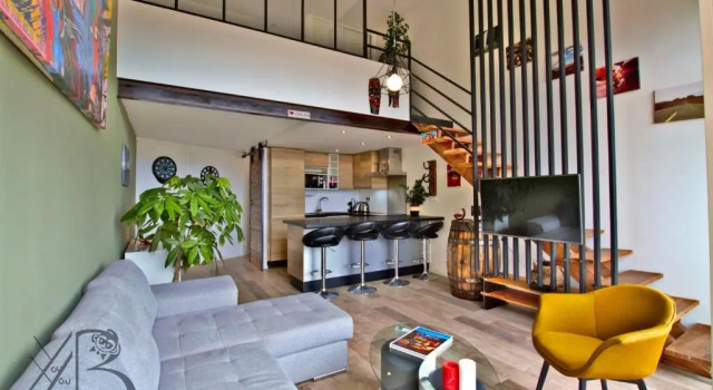 Residence de Porticcio, Youyoube