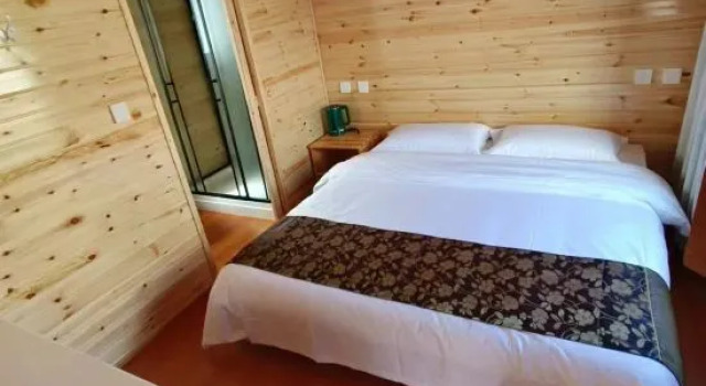 Люкс Manzhouli Jinlongquan Hotel (Zhayanuoer Museum)