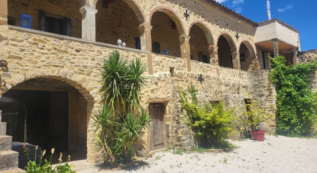 Bastide de la madeleine, Réserver Chambre d'hôtes Pougnadoresse Gard