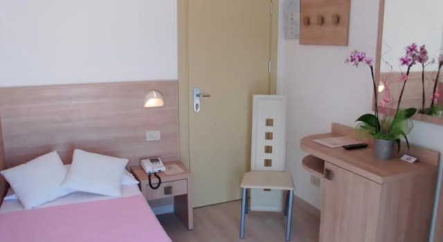 Одноместный номер Standard Hotel Sahara