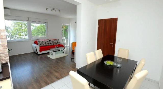 Holiday Home Hrstic, Забронировать Дом для отпуска Виллы Окрестностей Сплита, Вилла