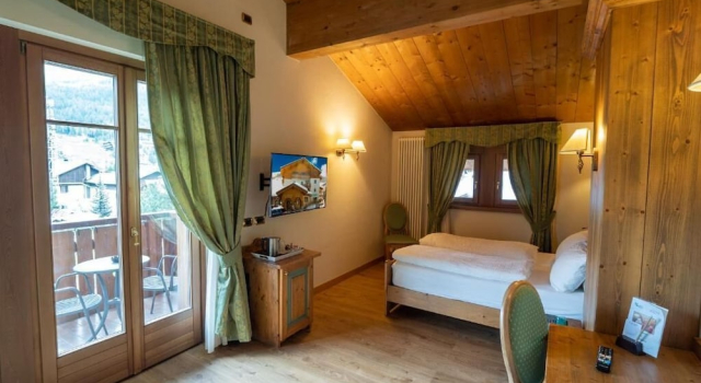 Superior Doppel Zimmer mit Balkon und mit Bergblick Hotel Cervo