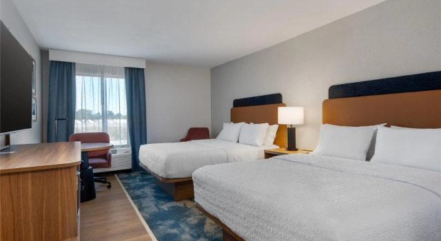Четырёхместный номер Standard Hampton Inn Owensboro