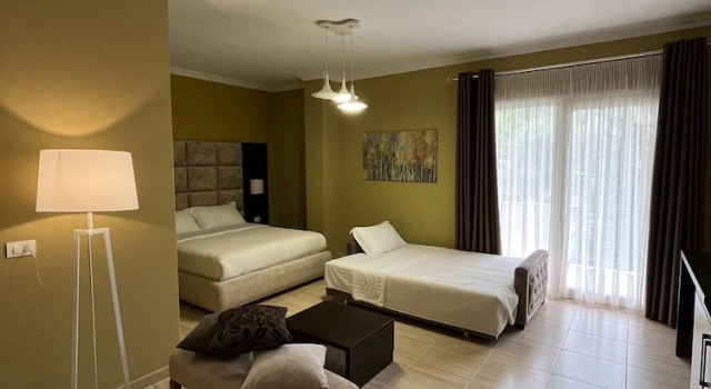 Standard Vierer Zimmer mit Balkon Monte Mare Hotel