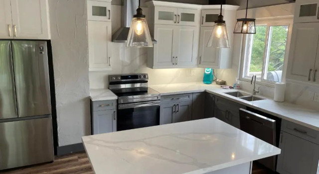 Кровать в общем номере 128 Birch View Trail