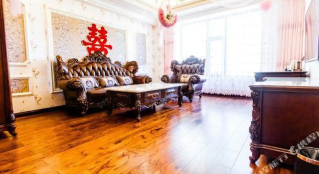 Jinsha Business Hotel, Varaa Hotelli Qiqihar Heilongjiang