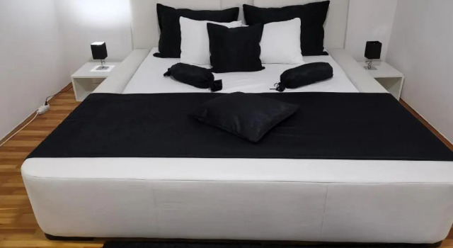 Апартаменты Deluxe Apartments Villa White House