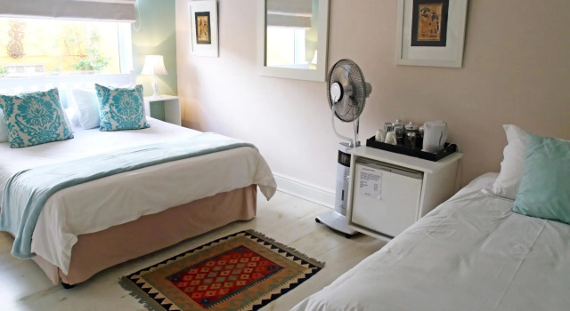 Двухместный номер Standard Dolphin Inn Guesthouse