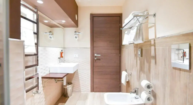 Confort triplă cameră BHotel