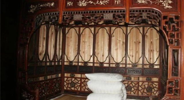 Zhapingtan Teacher Hu Inn, Rezerwuj Hotel Hotele w Shangrao z parkingiem, Parking
