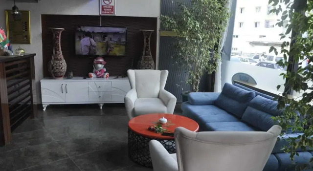 Crystall Hotel, Rezerwuj Hotel Bostaniçi Lake Van