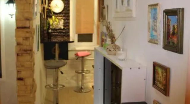 Комфортные апартаменты Ак Чокина 99 Apartment on Ak Chokin 99, Забронировать Апартаменты/квартира Отели Павлодара с парковкой, Парковка