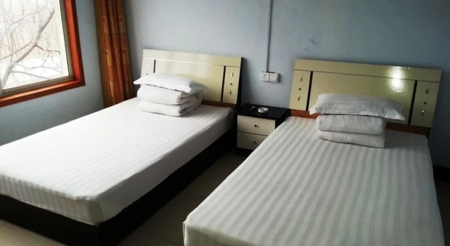 Shaolin Temple Xianju Hotel, Book Hotel Zhengzhou Henan