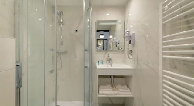 Номер Economy Zenith Hotel Caen