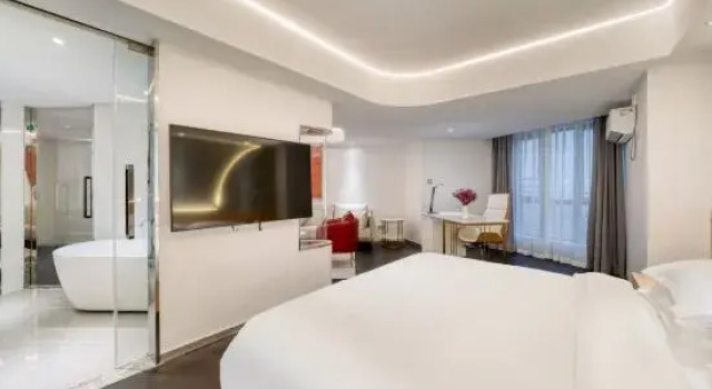 Люкс Tongbao Hotel(Zheda Jinzigang Sanba Metro Station Store)