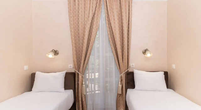 Ornament Hotel, Забронировать Отель Отели Сараево 3 звезды, рядом с Улица Башчаршия, 3*