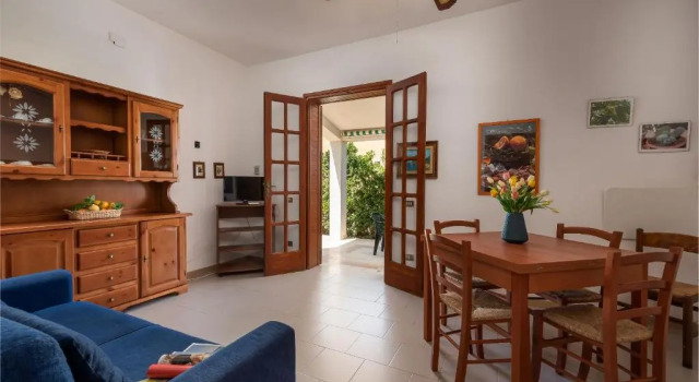 Casa Vacanza Azzurra 2, Book Apartment Hotels in Sicily with Parking, Parking