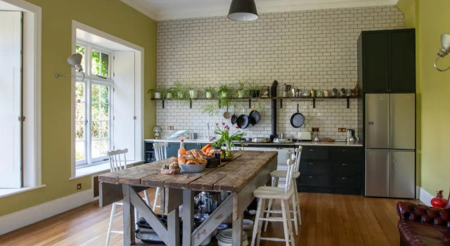 Коттедж Large Country House in Ashdown Forest