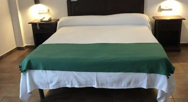 Двухместный номер Standard с балконом Albenzaire Hotel Asador