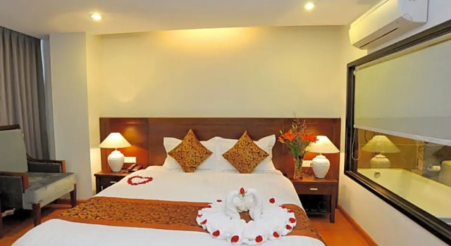 Номер Deluxe Hanoi Golden Hotel