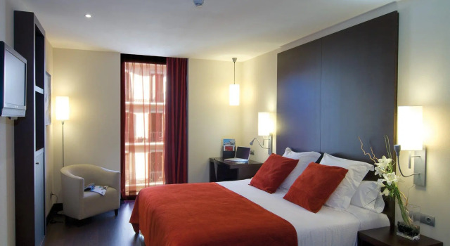 Metropolitan Sagrada Familia - Adults Only, Забронировать Отель СПА-отели Барселоны, рядом с Сан Пау – Дос де Мач, SPA-услуги