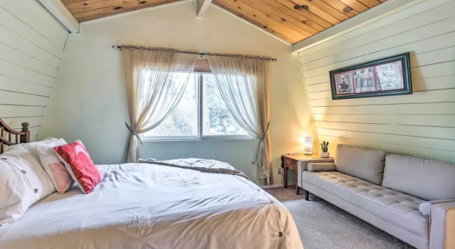 'château Forêt' in Big Bear w/ Hiking Trail Access, Забронировать Дом для отпуска Биг-Бэар-Сити San Bernardino Mountains