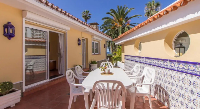 Villa in protected space in front of the sea, Prenota Villa Ville a Tenerife, Villa