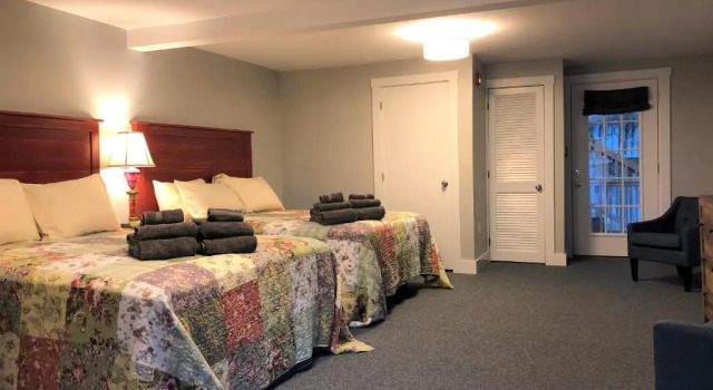 Четырёхместный номер Standard Abalonia Inn