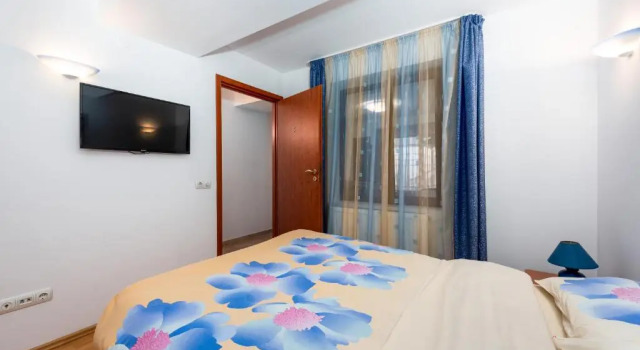 Cozy apartament Predeal - 2 cam la 200m de partie, Забронировать Апартаменты/квартира Апартаменты Предял, рядом с Clabucet Sosire 1, Апартаменты/квартира