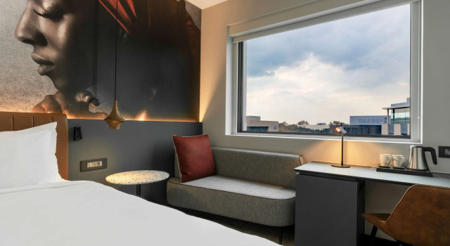 Radisson RED Hotel, Johannesburg Rosebank