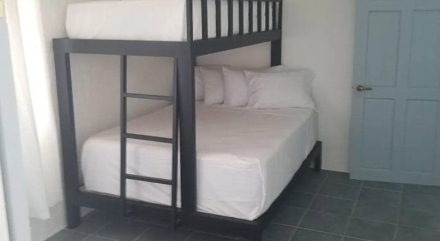 Четырёхместный номер Standard Vista Castillo Hotel
