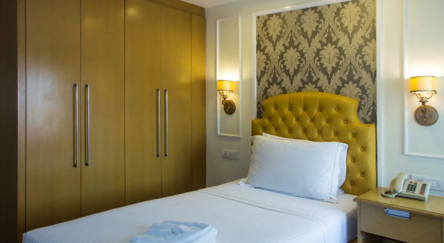 Hotel St Ellis