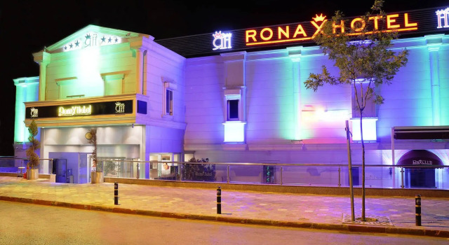 Ronax Hotel