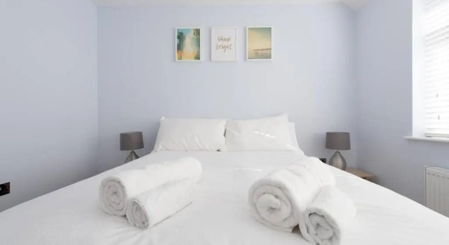Trendy 2 Bed - A hidden Luxury in Hayes nr Heathrow, Varaa Huoneisto Asunnot kohteessa Merseyside, Huoneisto