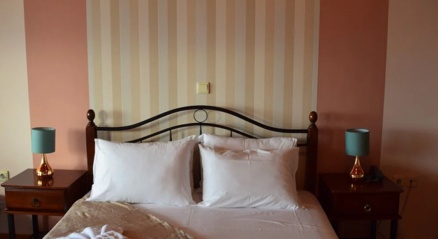 Hotel Thetis, Varaa Hotelli Toló 