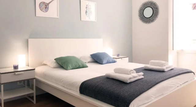 Lovelystay - Bright And Spacious Flat in Graça