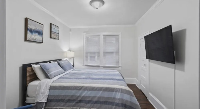 Charlotte Luxury 3BR Home NoDa, Забронировать Дом для отпуска Коттеджи Шарлотте, Коттедж