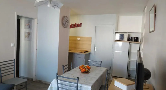 Апартаменты Appartement restauré à 50 m de la plage