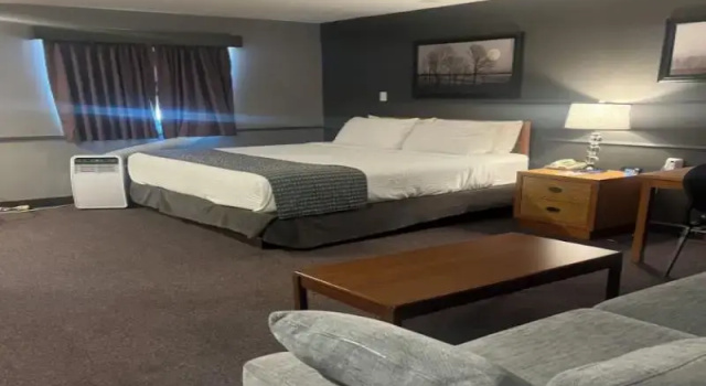 Двухместный номер Deluxe Travelodge by Wyndham Brandon
