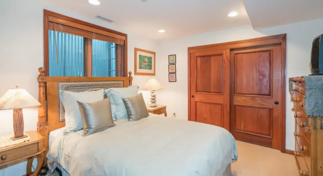 Pacific Street 3 Bedroom Condo By Accommodations in Telluride