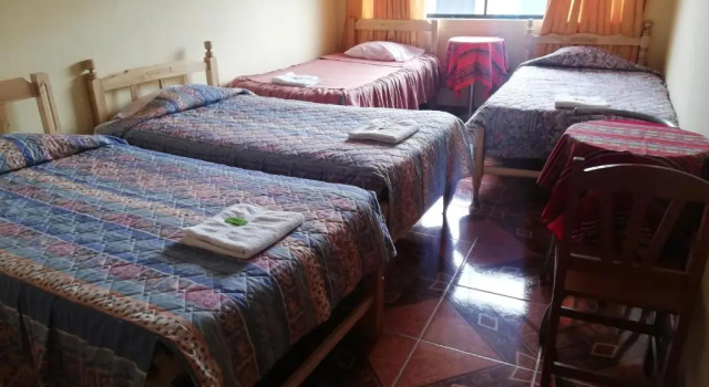 Кровать в общем номере (мужской номер) Artesonraju Hostel Huaraz