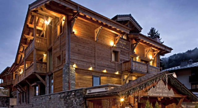 Chalet-Hôtel La Marmotte, La Tapiaz & SPA, The Originals Relais, Забронировать Шале Ле-Же Порт дю Солей