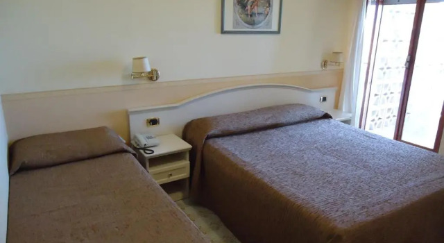 Standard Kolmen hengen huone Hotel Riviera