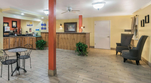 Days Inn by Wyndham Natchitoches