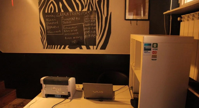 Zebra Hostel & Tours, Book Hostel / Vandrerhjem Jerevan Armenien